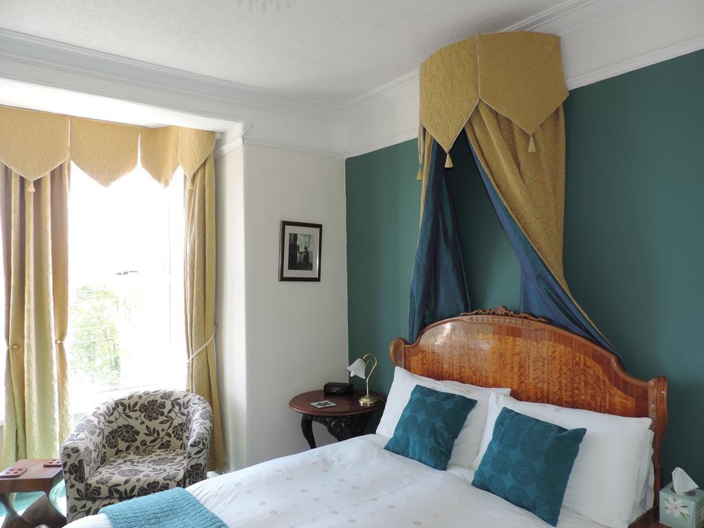 Fern Villa B&B Фішгард Номер фото